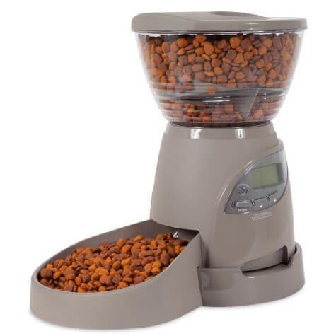 Dog Feeding & Watering - Automatic Feeders & Waterers For Dogs